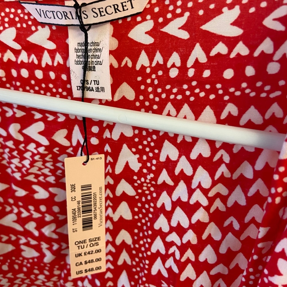 Victoria’s Secret Valentines Robe